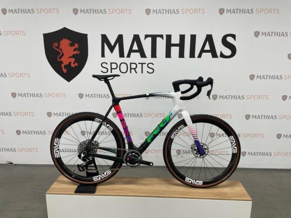  MSU-202594125021_BLANCNeuf FELT BREED FRD UN1TD LE 2025 a vendre 1