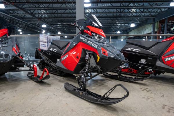  Neuf POLARIS 850 INDY XC 137 2024 a vendre 1