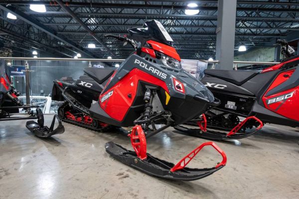  Neuf POLARIS 850 INDY XC 137 2024 a vendre 1