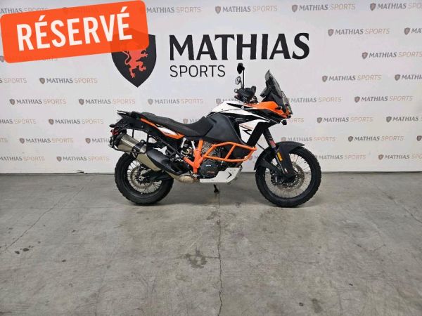 KTM 1090 adventure R