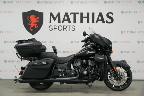 INDIAN ROADMASTER DARK HORSE