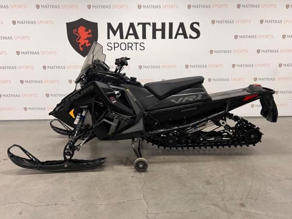 MS-24-0305A Occasion POLARIS <p>Indy VR1</p> 2023 a vendre 1