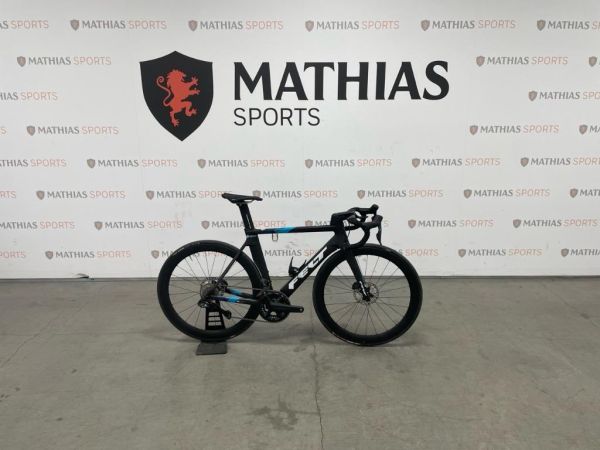  MSU-2024BBKAA060_BLANCetBLEUNeuf FELT AR FRD Ultimate Ultegra Di2  2024 a vendre 1