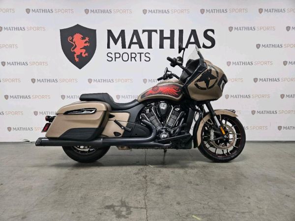MS-19-0431C Occasion INDIAN challanger dark horse 2020 a vendre 1