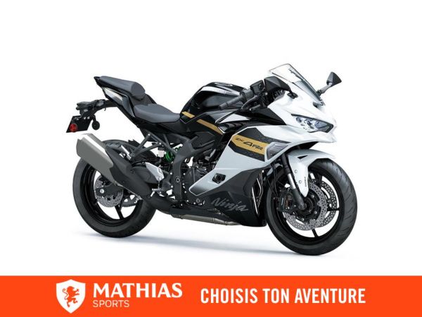 MSU-2026ZX400STFAN_Blanc Robotique Perle / Noir Étincelle Métallisé WT1 Neuf KAWASAKI Ninja ZX-4RR 2026 a vendre 1