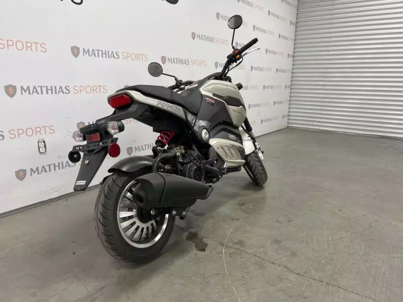 MS-23-0528A Occasion SCOOTTERRE SCOOTER AR 50 GRIS 2022 a vendre 1