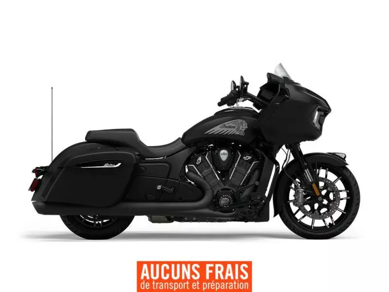 MSU-2024N24LCKRRCH_Black Sm Neuf INDIAN Challenger Dark Horse with PowerBand Audio Package 2024 a vendre 1