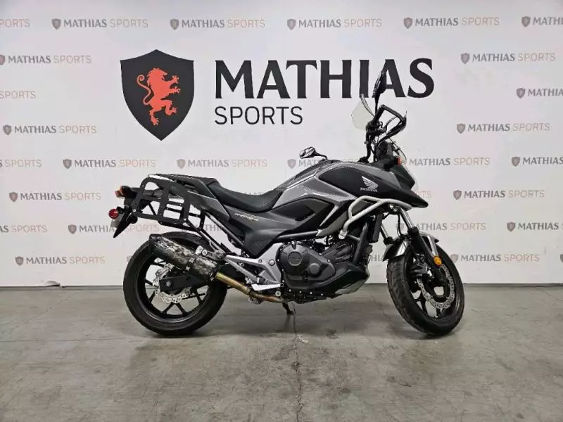 MS-25-0403A Occasion HONDA nc750 2 pneus neufs 2015 a vendre 1