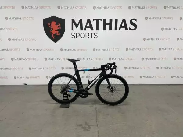  MSU-2024BBKAA060_BLANCetBLEUNeuf FELT AR FRD Ultimate Ultegra Di2  2024 a vendre 1